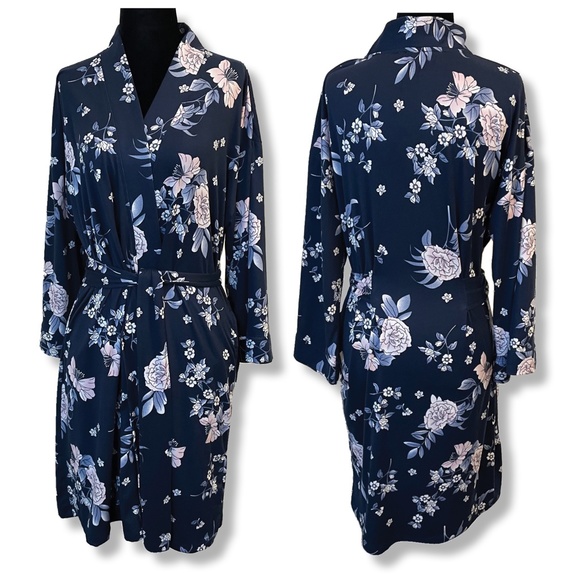 NWT 🦋 JNY Beautiful Floral robe | Small/Medium - Picture 6 of 16